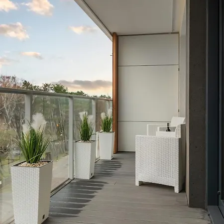 Apartment Prestizowe Natural Darlowko By Renters